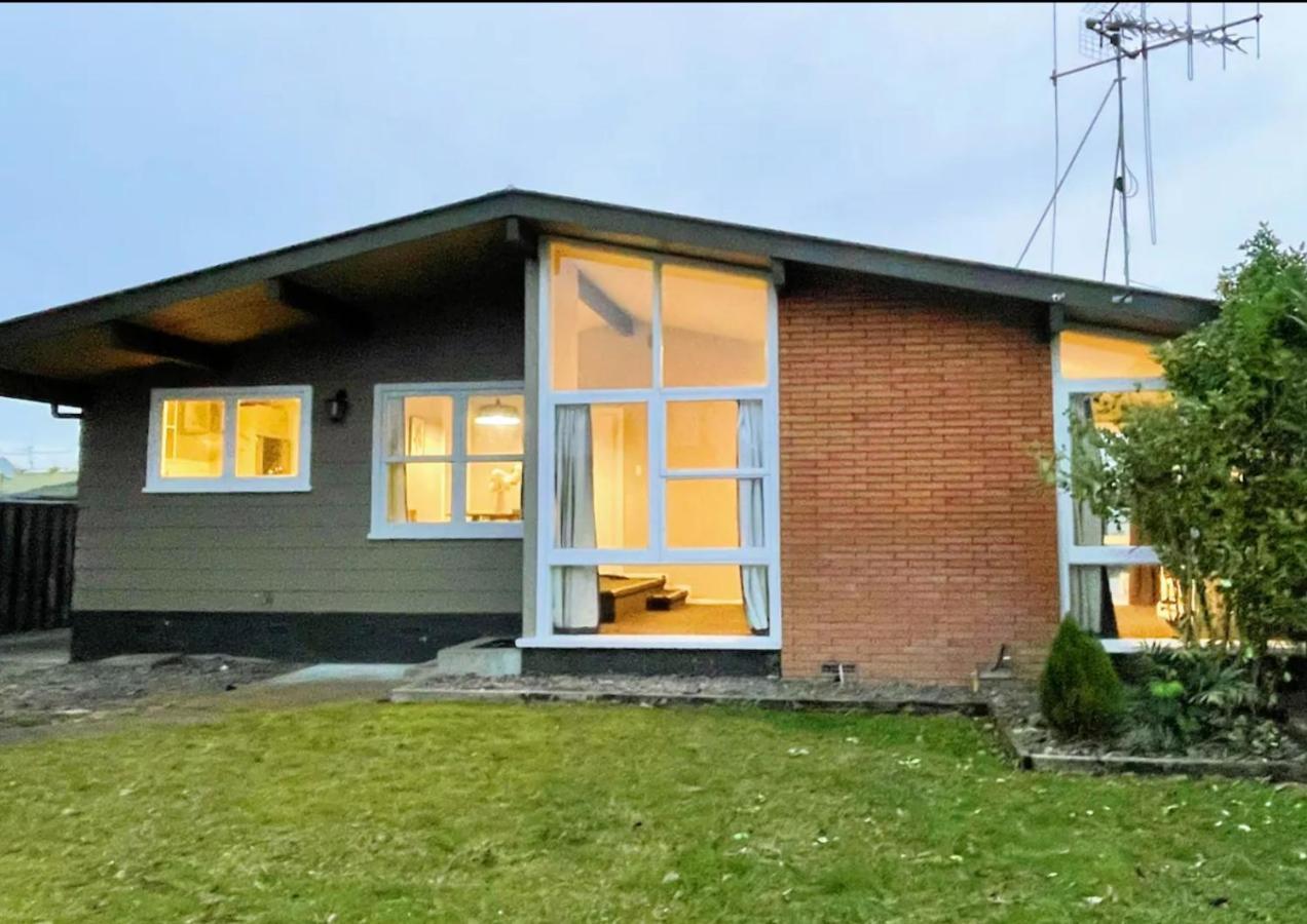 3 Bedroom Family House In Excellent Location ハミルトン エクステリア 写真